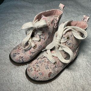 Cat and Jack Zipper Laced Up combat boots!